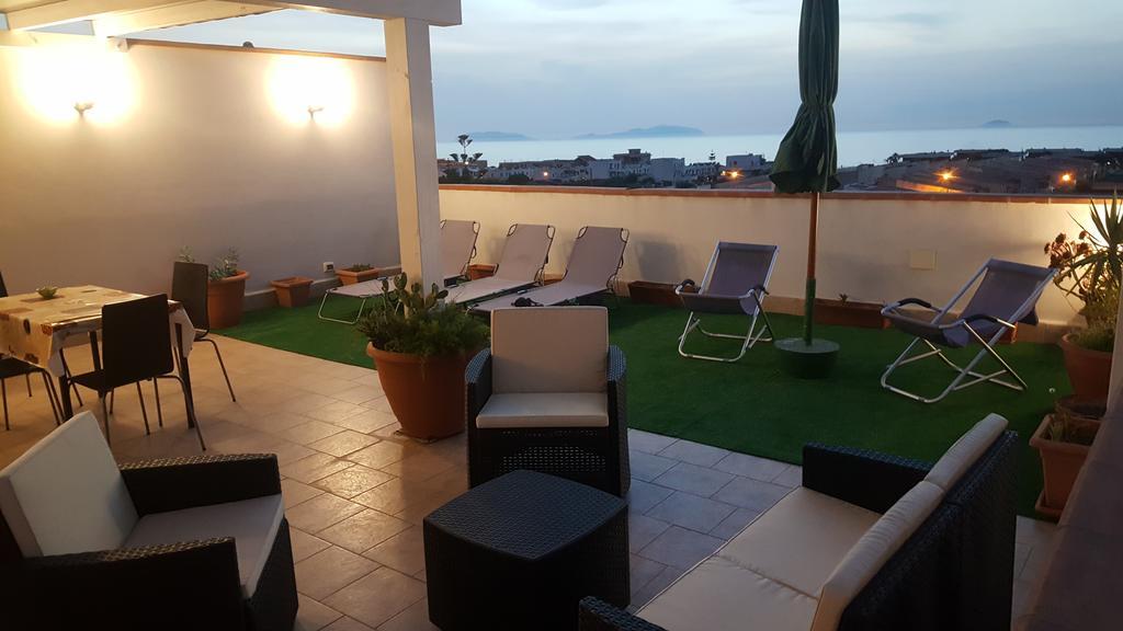 Attico Del Sole Bed & Breakfast Rometta Marea Dış mekan fotoğraf